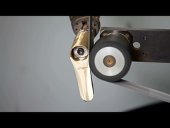 Celda de rectificado robótica de tipo rotativo