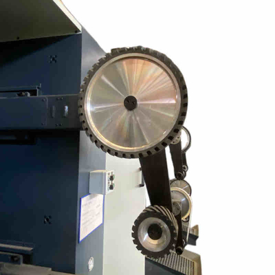 comprar Máquina que pulimenta robótica del CNC que muele para los accesorios de cobre amarillo con el motor de pasos 1.5KW Fabricación en línea