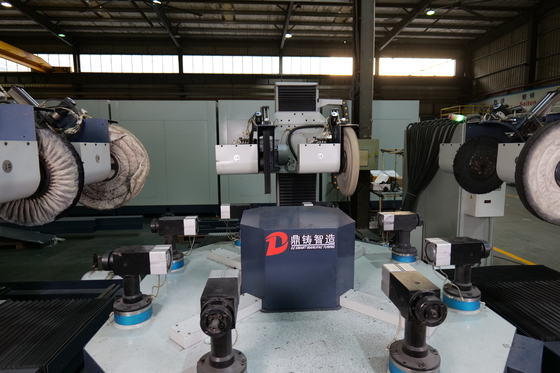 comprar Máquina de pulido robótica CNC de 6 ejes y múltiples estaciones para pulido de metales Fabricación en línea