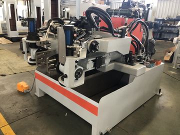 comprar La alta precisión de cobre amarillo a presión máquina de fundición para las colocaciones/las partes de automóvil del cinc Fabricación en línea