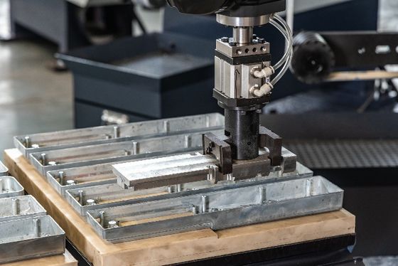 comprar Pulir con chorro de arena el grifo de bronce que hace la máquina ISO Fabricación en línea