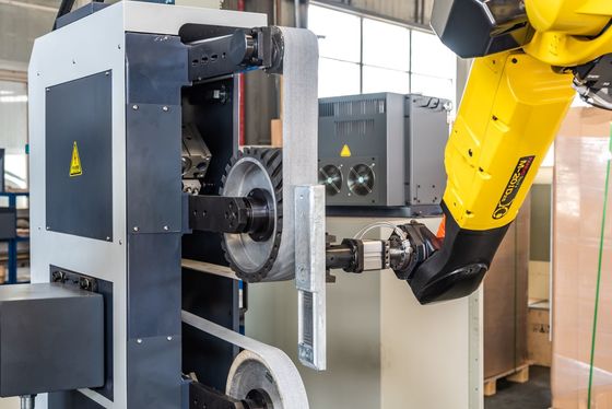 comprar Máquina de pulir automática de acero inoxidable del brazo superficial robótico del CNC Fabricación en línea