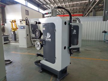 Célula de pulido robótica industrial, máquina que pulimenta del CNC para el grifo sanitario