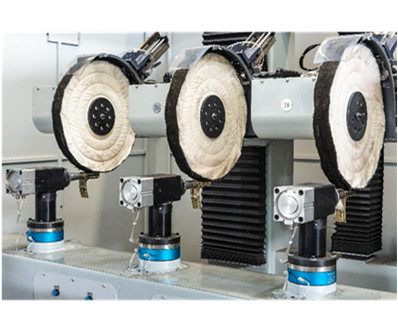 Máquina pulidora automática del robot industrial para los bastidores de cobre amarillo del tirador de puerta del grifo